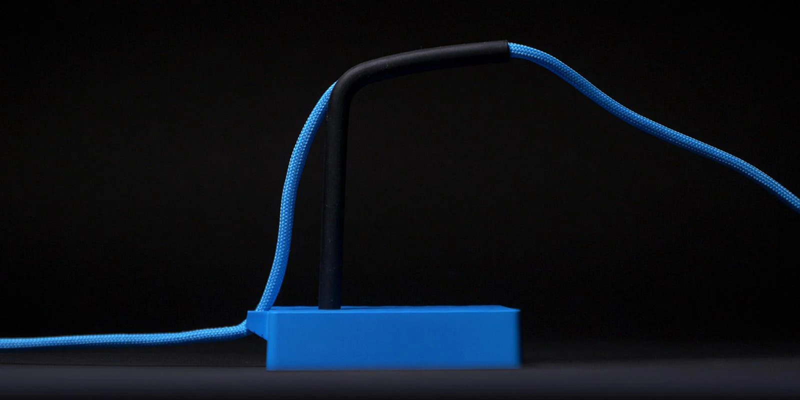 Cherry Xtrfy B4 Mouse Bungee For Smoother Gaming (Blue) - Image 5